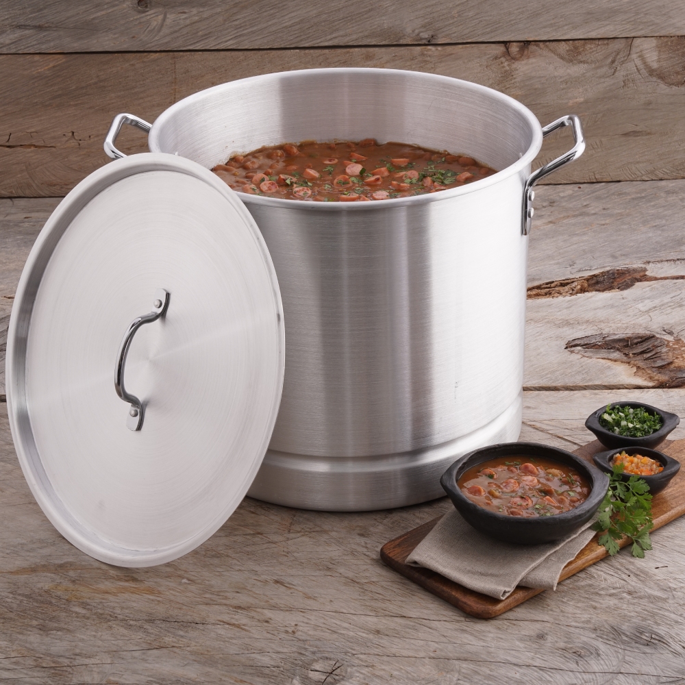 https://www.universalhome.com/wp-content/uploads/2022/05/Universal-Tamaleras-Aluminum-Stockpot-1.jpg